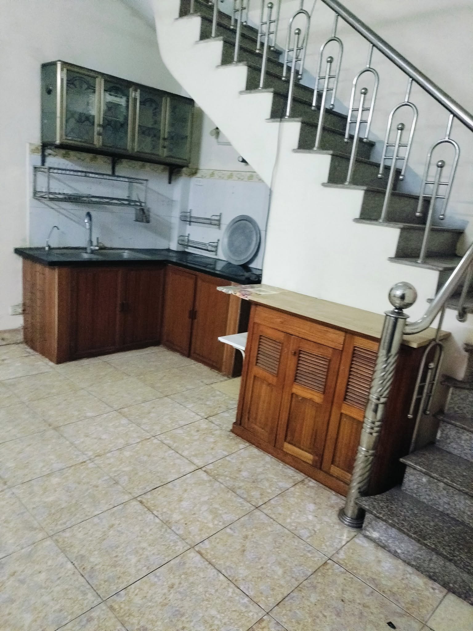 Hiếm,  Cho thuê nhà ngõ ô tô Lĩnh Nam 4 tầng, 25m2, 2 PN, KD kết hợp ở - Ảnh chính